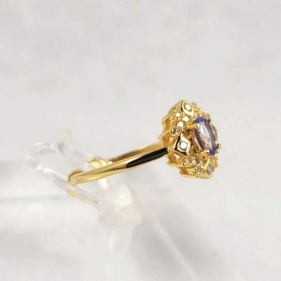Antique Style 1/4ct Natural Tanzanite Ring - Picture 3 of 16